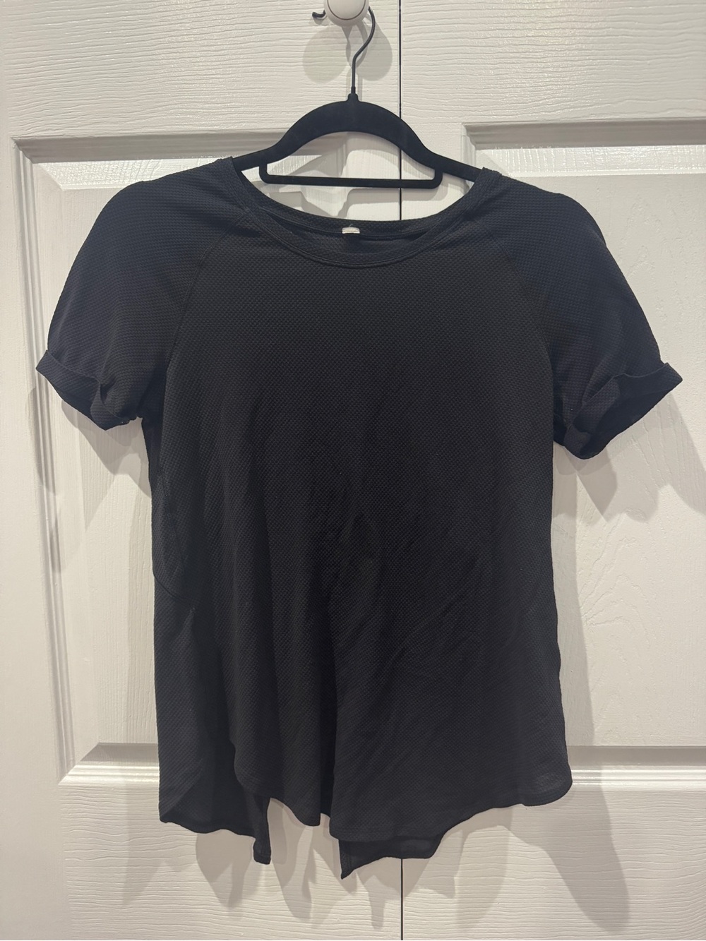 Lululemon Black Textured Open Back Short Sleeve Top - Size 8